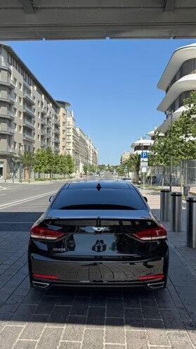 Hyundai Genesis-4