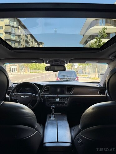 Hyundai Genesis-10