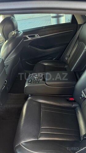 Hyundai Genesis-15