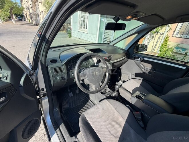Opel Meriva-9