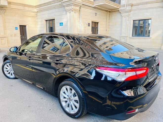 Toyota Camry-5