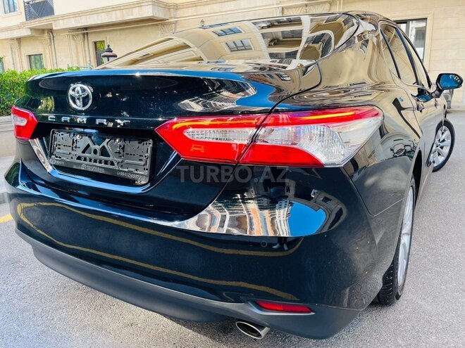 Toyota Camry-6