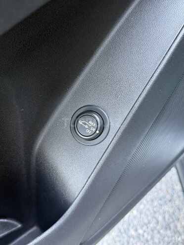 Chevrolet Equinox-12