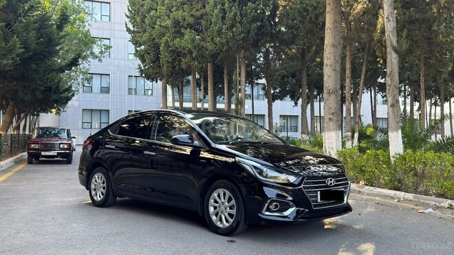 Hyundai Accent-3