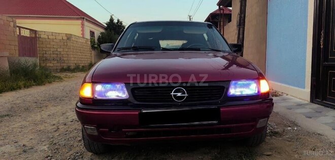 Opel Astra-1