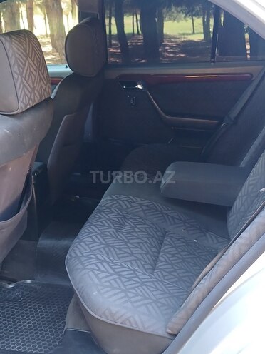 Mercedes C 200-19