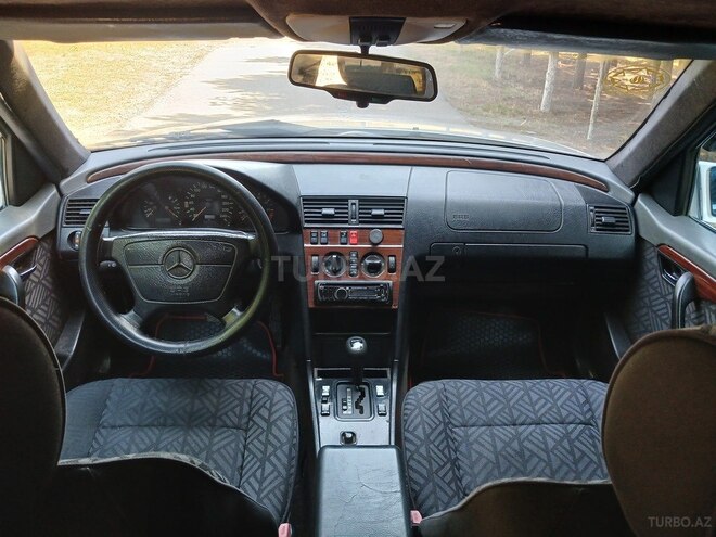 Mercedes C 200-18