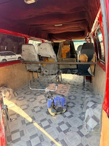 Ford Transit-5