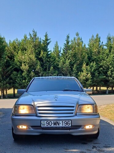Mercedes C 200-1