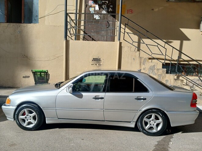 Mercedes C 200-6