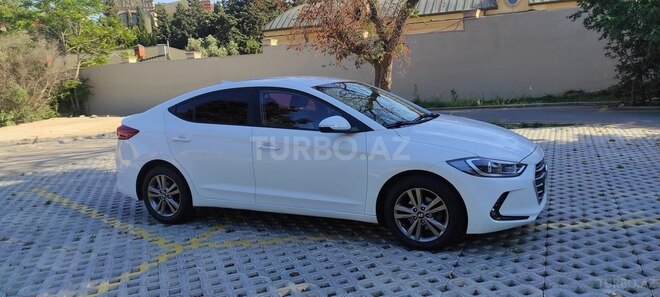 Hyundai Avante-17