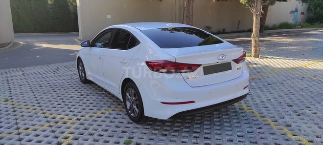 Hyundai Avante-6