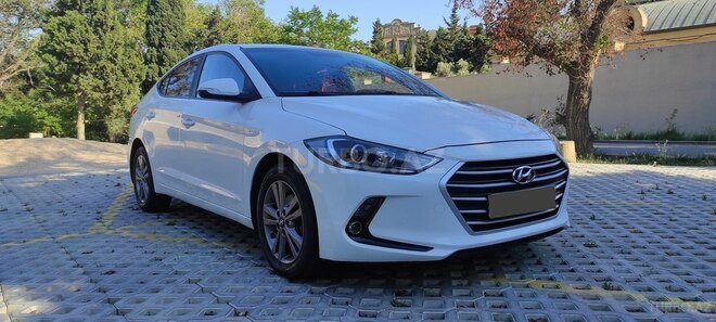 Hyundai Avante-2