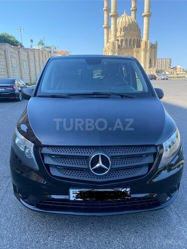 Mercedes Metris-1