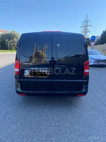 Mercedes Metris-2