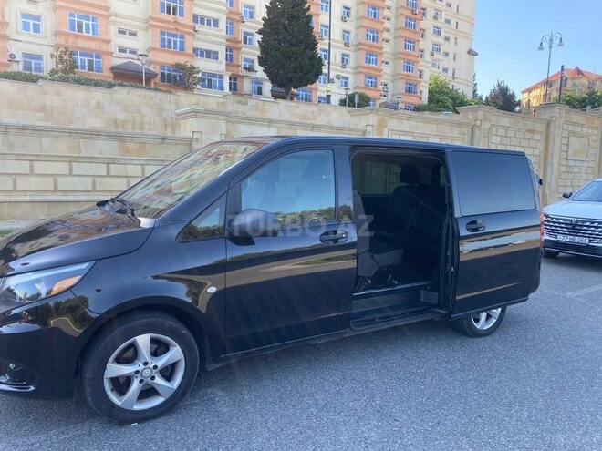 Mercedes Metris-5