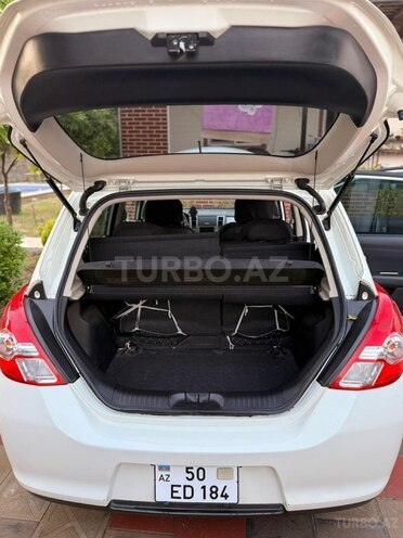 Nissan Tiida-2
