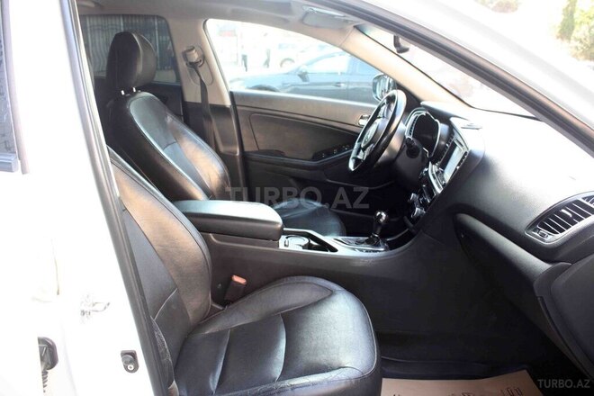 Kia Optima-11
