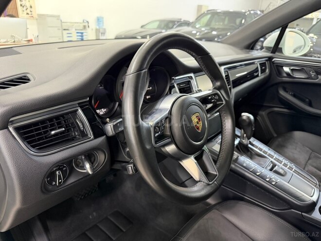 Porsche Macan GTS-20