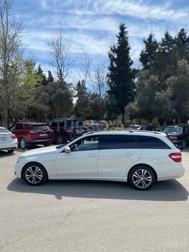 Mercedes E 220-16
