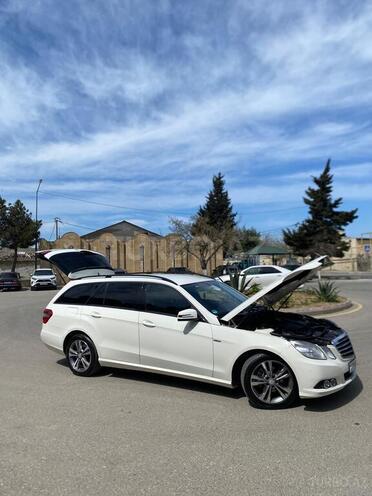 Mercedes E 220-8
