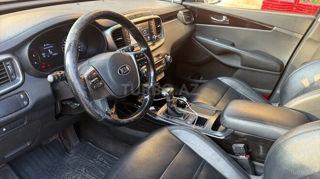 Kia Sorento-14
