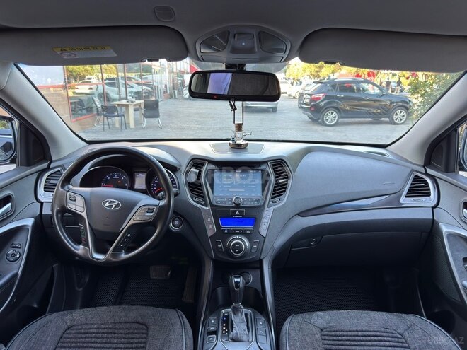 Hyundai Santa Fe-18