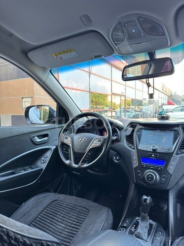 Hyundai Santa Fe-21