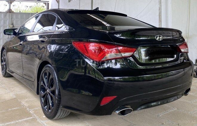 Hyundai Sonata-4