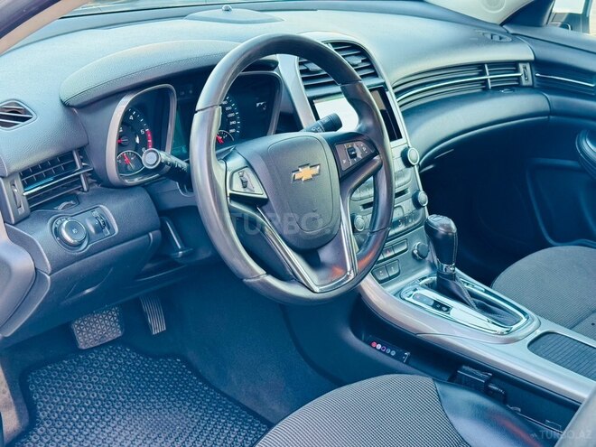 Chevrolet Malibu-9