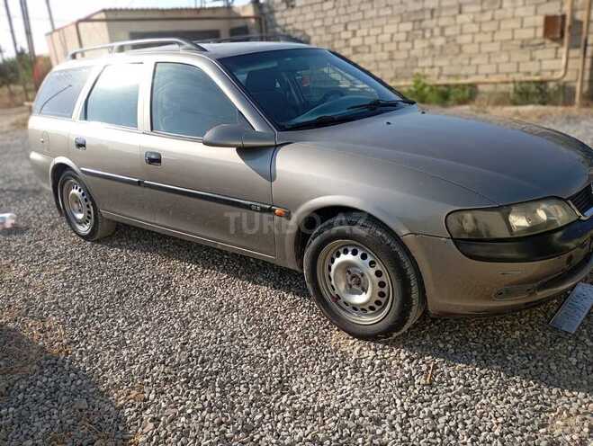 Opel Vectra-3