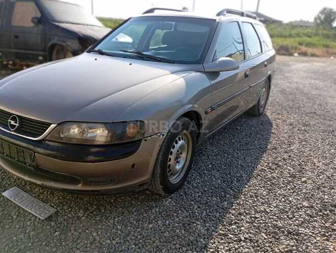 Opel Vectra-5
