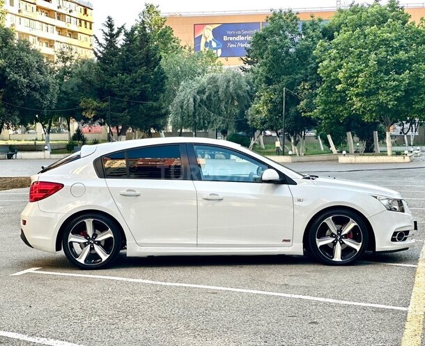 Chevrolet Cruze-5
