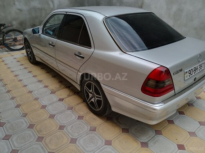 Mercedes C 220-7
