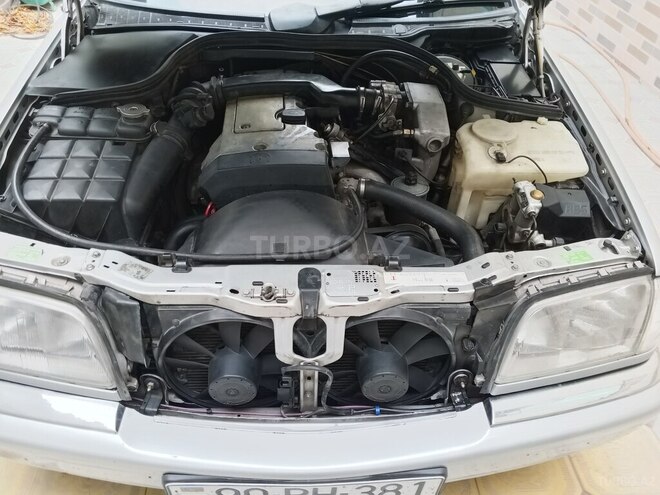 Mercedes C 220-17