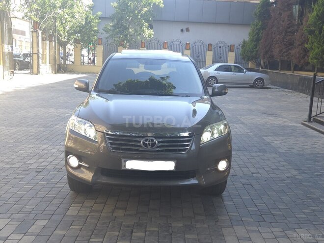 Toyota RAV4-15