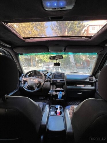 Honda CR-V-2