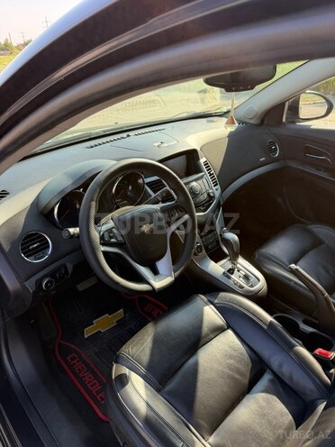 Chevrolet Cruze-11