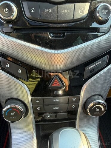 Chevrolet Cruze-21