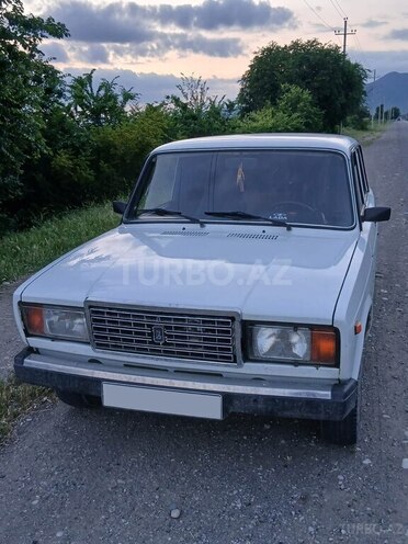 LADA (VAZ) 2107-2
