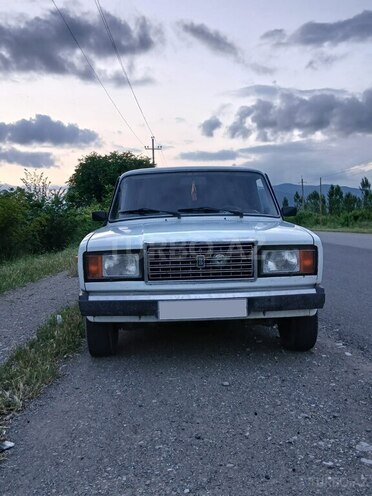 LADA (VAZ) 2107-1