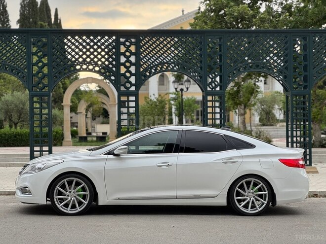 Hyundai Azera-6