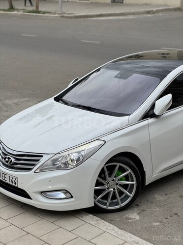 Hyundai Azera-5