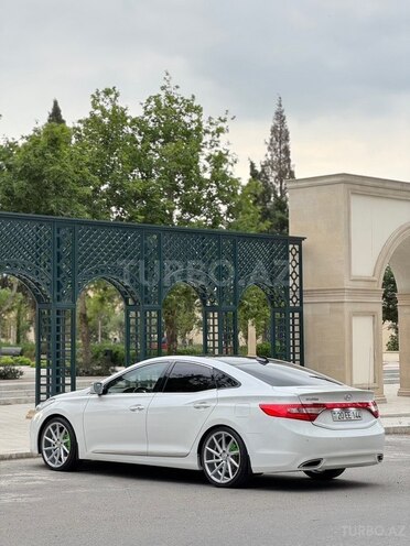 Hyundai Azera-4