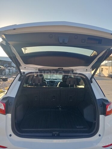 Chevrolet Equinox-12