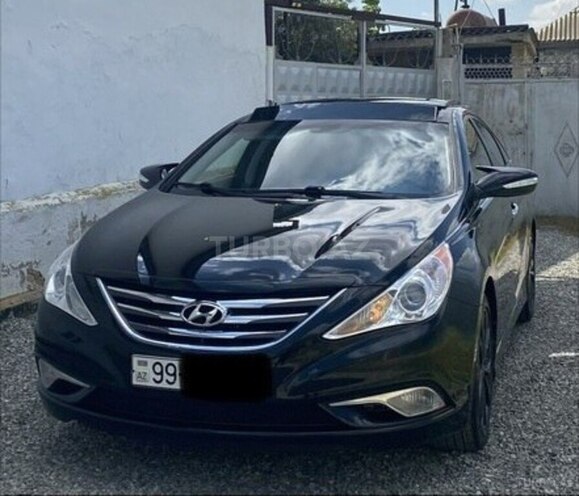 Hyundai Sonata-1