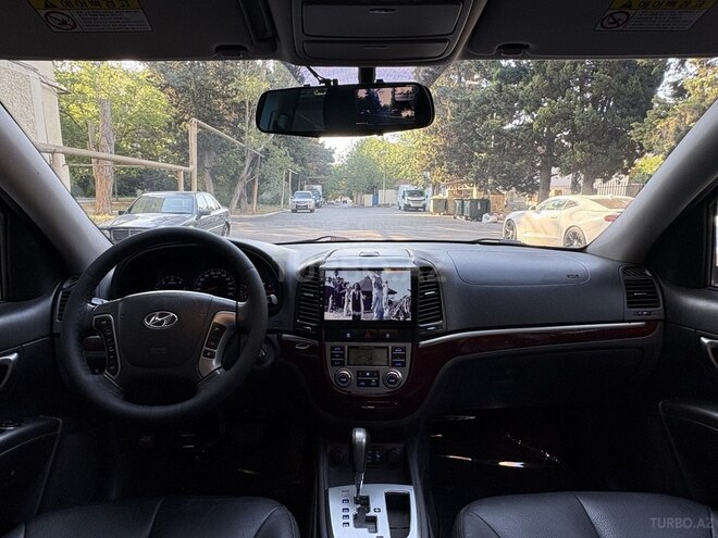 Hyundai Santa Fe-14