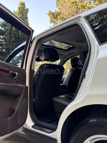 Hyundai Santa Fe-18