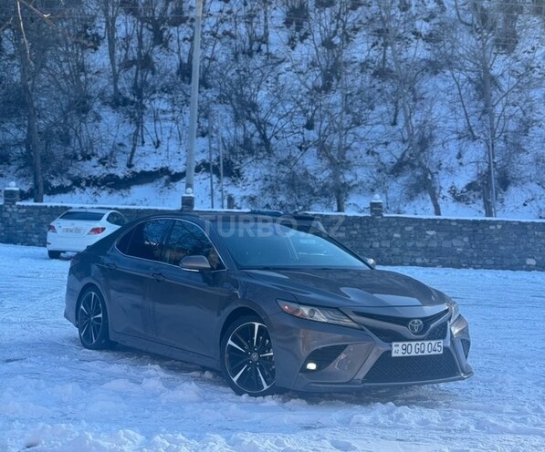 Toyota Camry-8