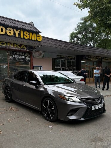 Toyota Camry-3